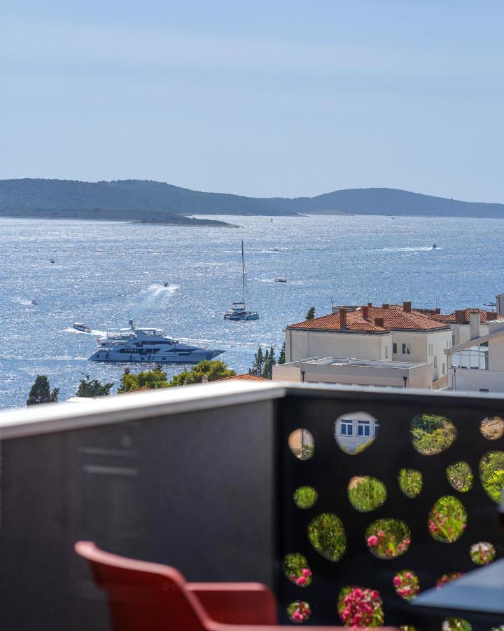 Sun&Lux Resort - Hvar Хвар Экстерьер фото